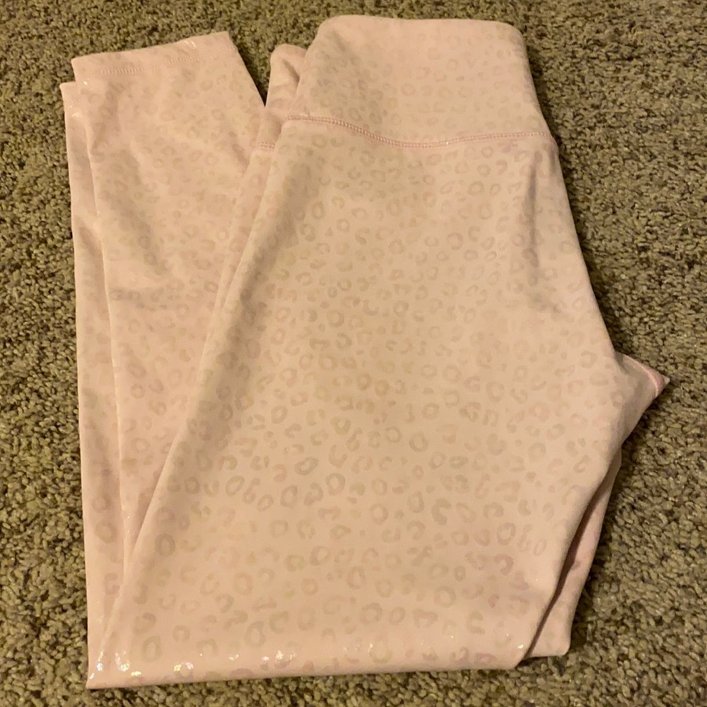 Zyia light pink light and tight cheetah leggings, size 4
